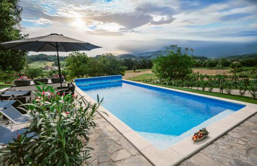 Holiday House Zrinski with Pool, Sauna & Jacuzzi - Foto 34