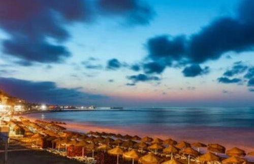 Sea View Apartment Near The Beach - Photo 31