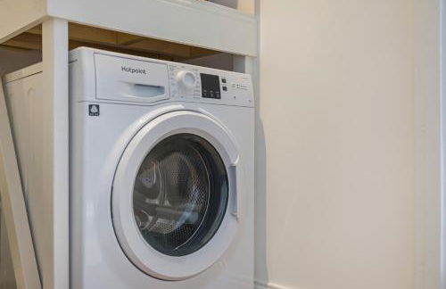 Modern 1BR Flat Gravesend with Parking Sleeps 2 - Foto 26