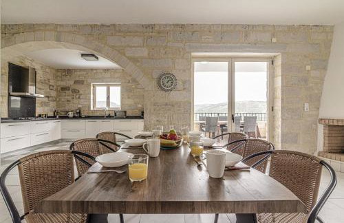 Elysian Stone Villa with Pool & Mountain View - Photo 31