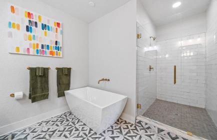 Mid-Century Modern Retreat by Coffee, Food + Shops - Foto 20