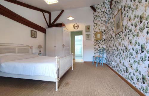 4 Bed-Sleeps 8-Aircon-Garden-Pool-Parking - Foto 4