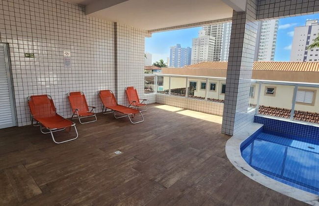 Lindo apto com piscina em Praia Grande - Foto 8