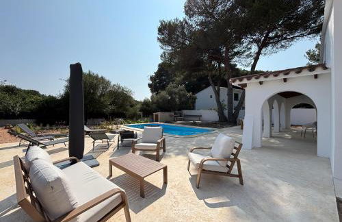 Villa climatisée, piscine privée et grand jardin - Foto 3