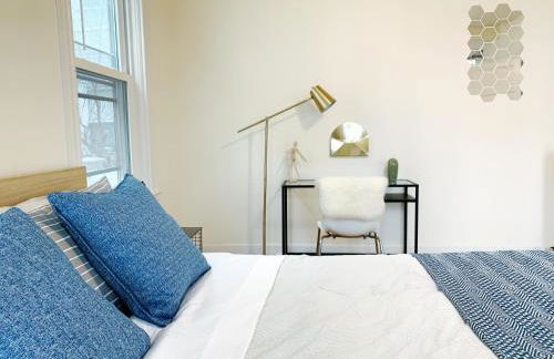 Best Location At Harvard University! 4 Bedroom Apartment! Two Units Available! - Foto 4