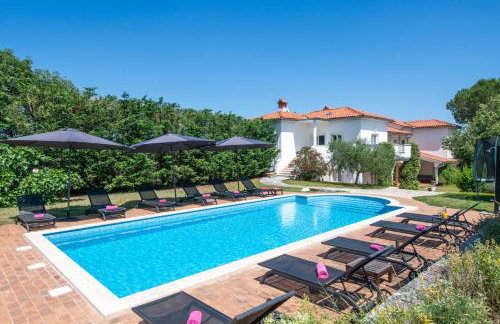 Kapetanova Villa - Photo 1