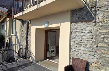 Amazing Lake View Apartment with Pool and 2 Terraces, Modern Urio, by STAYHERE-LAKECOMO - Foto 32