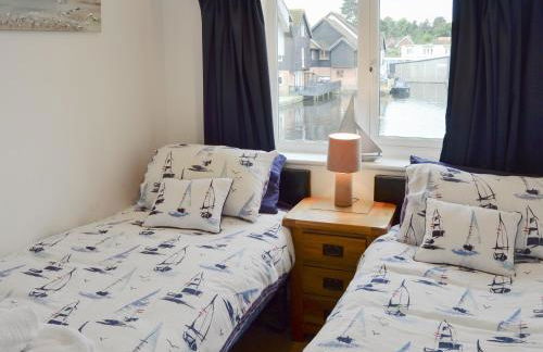 Nightingale - Photo 7