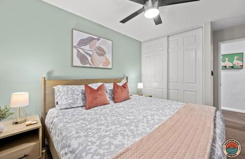 The Splash Society-Pool, Spa, Games, and Vibes - Photo 35