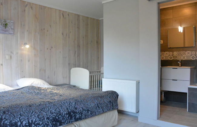 Group Villa With Sauna - Photo 5