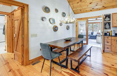 Deck, Fire Pit and Game Room! Wooded Cashiers Escape - Foto 10