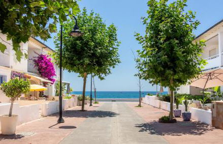 La Familia Beach Houses La Cala - Photo 2