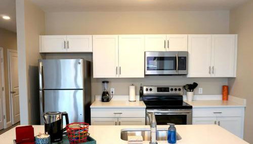 Unit 31 1BR with Den Office Space Long-term stays - Foto 3