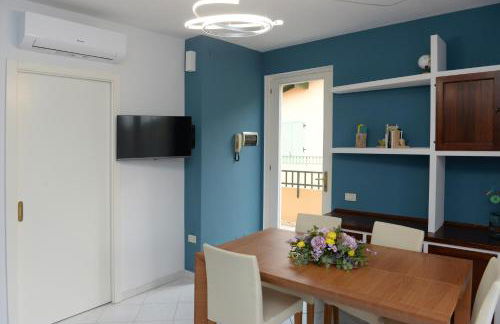 La Verbena a fianco del Vittoriale, vista piscina, 10 minuti a piedi dal lungo lago - Foto 12