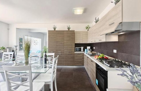 Awesome Home In Naselje Muzini - Foto 28