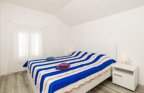 1 Bedroom Lovely Apartment In Vlasici - Foto 24