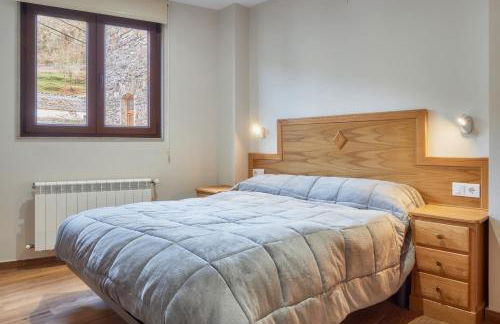 Valle del Ibias - Primero Izquierda - Foto 6