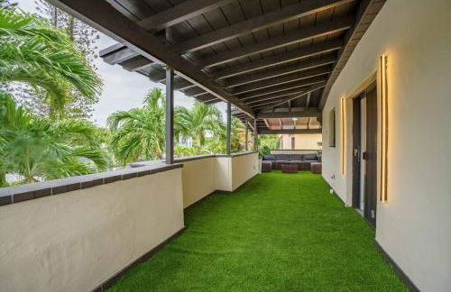 New! Miami & Calle Ocho Simpson's Funhouse! - Photo 16