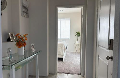 California 3-Bedroom Desert Escape With Garden - Foto 73