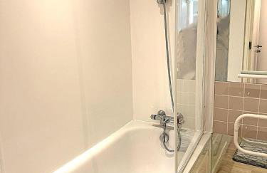 Cosy Two Bedroom Riverside Apartment - Foto 4