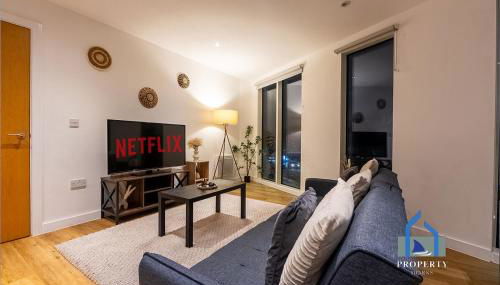 City Condo-Terrace-Gym-Games Room -Free Secure Parking- Manchester - Foto 1