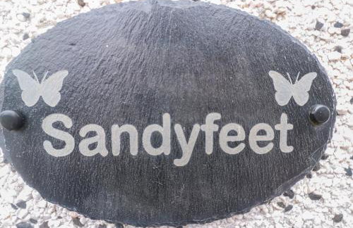 Sandyfeet - Photo 2