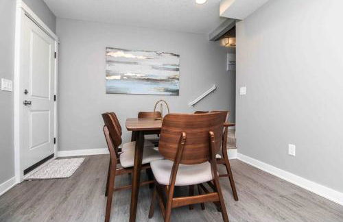 Lux finishes 4 bedroom DSM home Great location - Foto 13