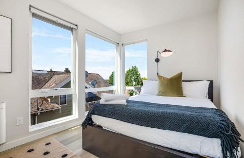 Rooftop Patio with Waterview, Private Garden & Grill 3BR 3BA- Modern Cityscape - Foto 47