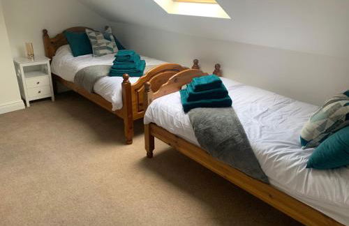 Prospect House - Elegant 4-Bed Family Escape Near Ward Park & Marina - Foto 18