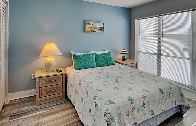 Madeira Beach Yacht Club 215F by Distinctive Beach Rentals - Foto 21