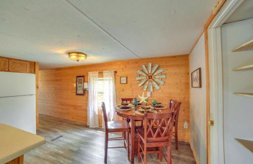 Lakefront Wisconsin Home with Boat Dock and Fire Pit! - Foto 11