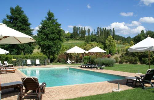 Holiday Home in Montone with Pool & Terrace - Foto 2