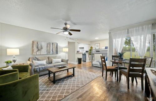 Two Apartments in the Heart of Arlington! - Foto 1