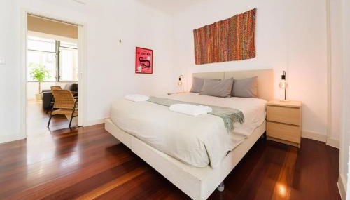 Chiado Gem Private Pool & Patio Retreat - Photo 3