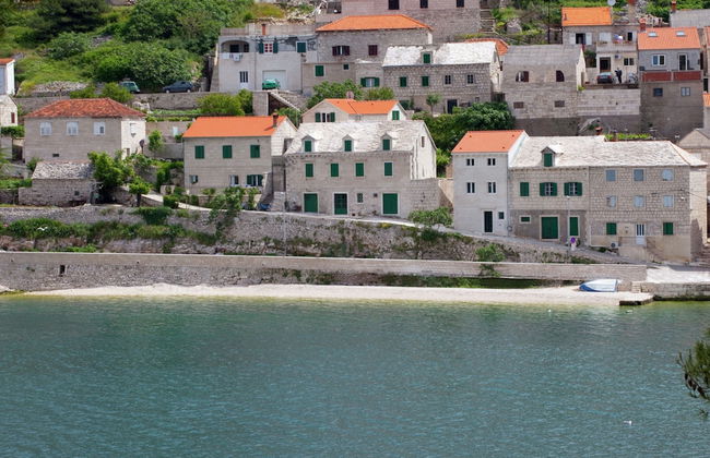 Beautiful Holiday Home on the Island Brac, With the Sea and a Small Beach in Front of the Door - Foto 21