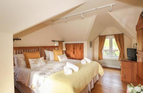 Highbeck Cottage - Photo 12