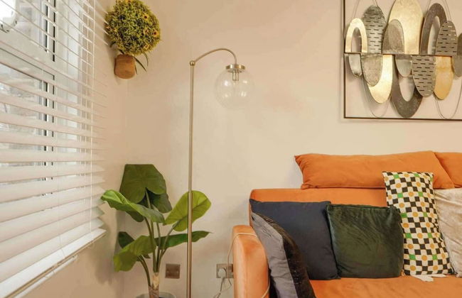 London - Flat - Garden Access - Sleeps 3 - Parking - Photo 18