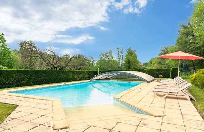 Chic Holiday Home in Siorac-en-perigord With - Foto 32