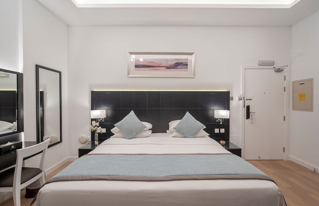 Rose Garden Hotel Apartments Barsha - Photo 12