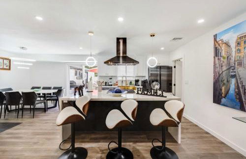 4BR Escape - Mtn Views Private BBQ - Foto 4