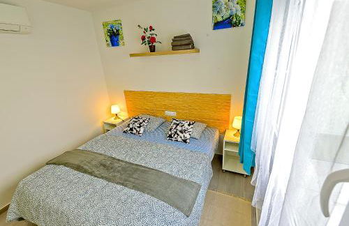 Oceanfront Duplex with a Rooftop Pool and Terrace - Foto 28