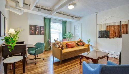 Historic 1Bdrm - Parking - Walk to Restaurants & Westport! - Photo 4