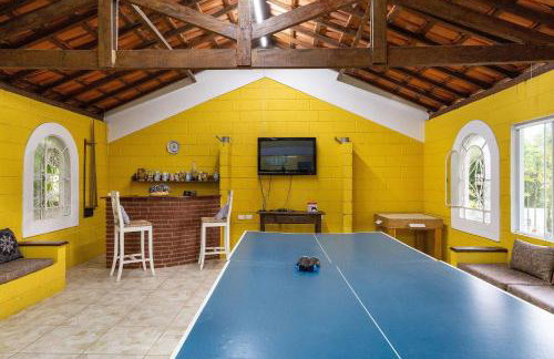 Piscina, jardim, área gourmet e vista arborizada - Foto 12