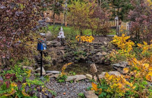 Hot Tub and Large Yard Elegant Deansboro Getaway - Foto 31