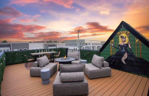 Rooftop Deck Hot Tub Fire pit Sleeps 10 - Foto 3