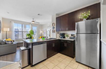 Stylish 2BR Corporate Stay Pool Balcony #2 - Foto 25