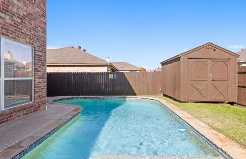 Spacious 5-bedroom villa in welcoming Burleson with WiFi, AC - Foto 37