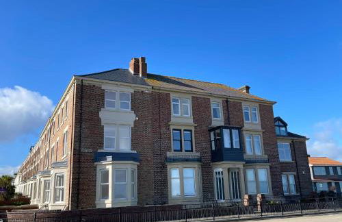 The Beach Front Apartment, Amazing Frontline Sea Views - Foto 1