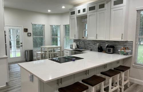 Luxury Ranch Retreat With Swimming Pool - Foto 7