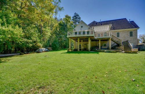 High Point Vacation Rental with Private Deck! - Photo 42